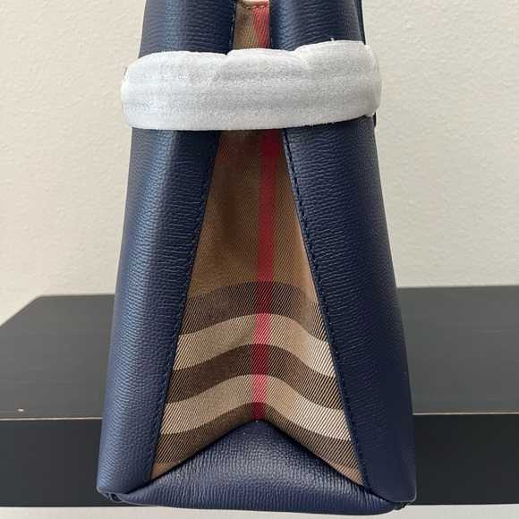 New Authentic Burberry Top Handle Bag - Picture 7 of 11